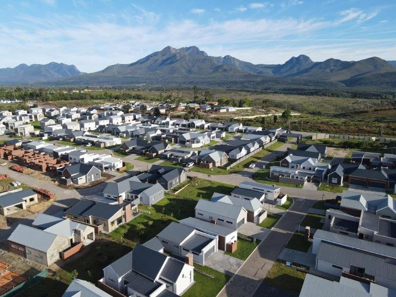 2 Bedroom Property for Sale in Kraaibosch Park Western Cape